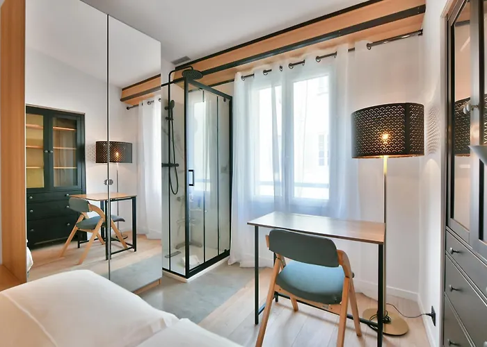 Le Napoleon Chic Et Moderne, L'endroit Parfait Au Coeur De La Banane * Cannes